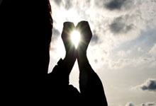 aoa体育视频-拜仁2-1逆转法兰克福领先保持 实力依旧稳坐德甲榜首，拜仁vs法兰克福历史战绩