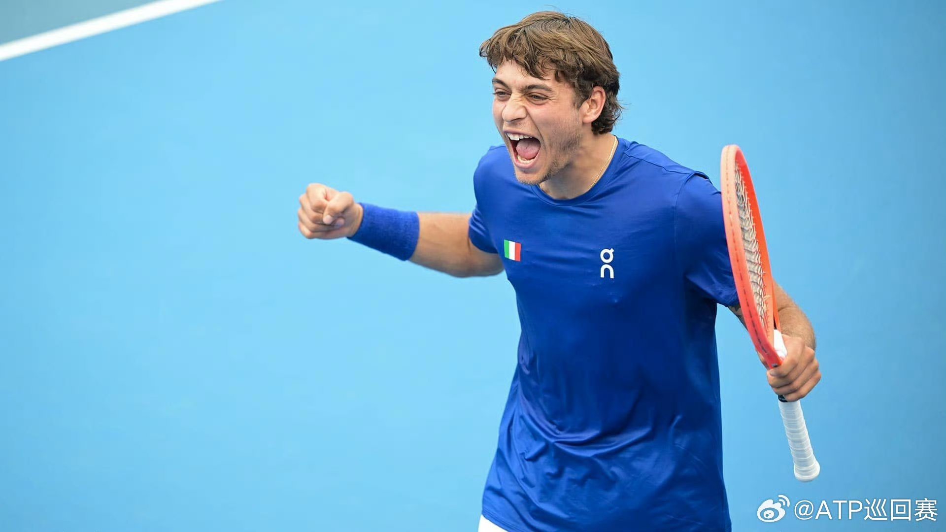 捷克队出色表现,成功晋级四强 捷克队出色表现,成功晋级四强