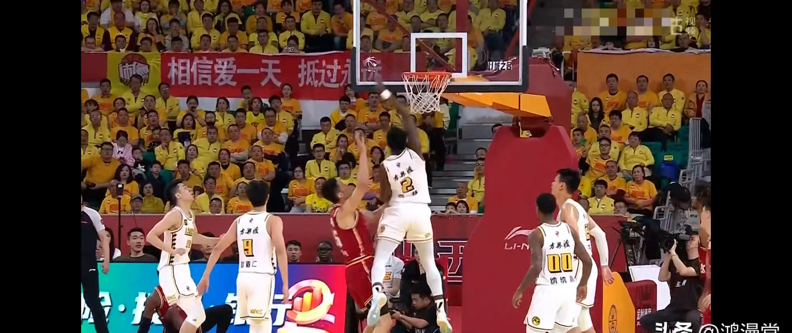 aoa体育官网-球队意外起跌，战绩出现下滑