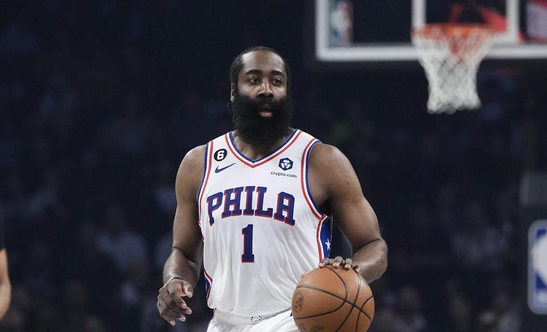 篮网队员训练时不慎受伤,需缺阵一段时间 篮网队员训练时不慎受伤,需缺阵一段时间