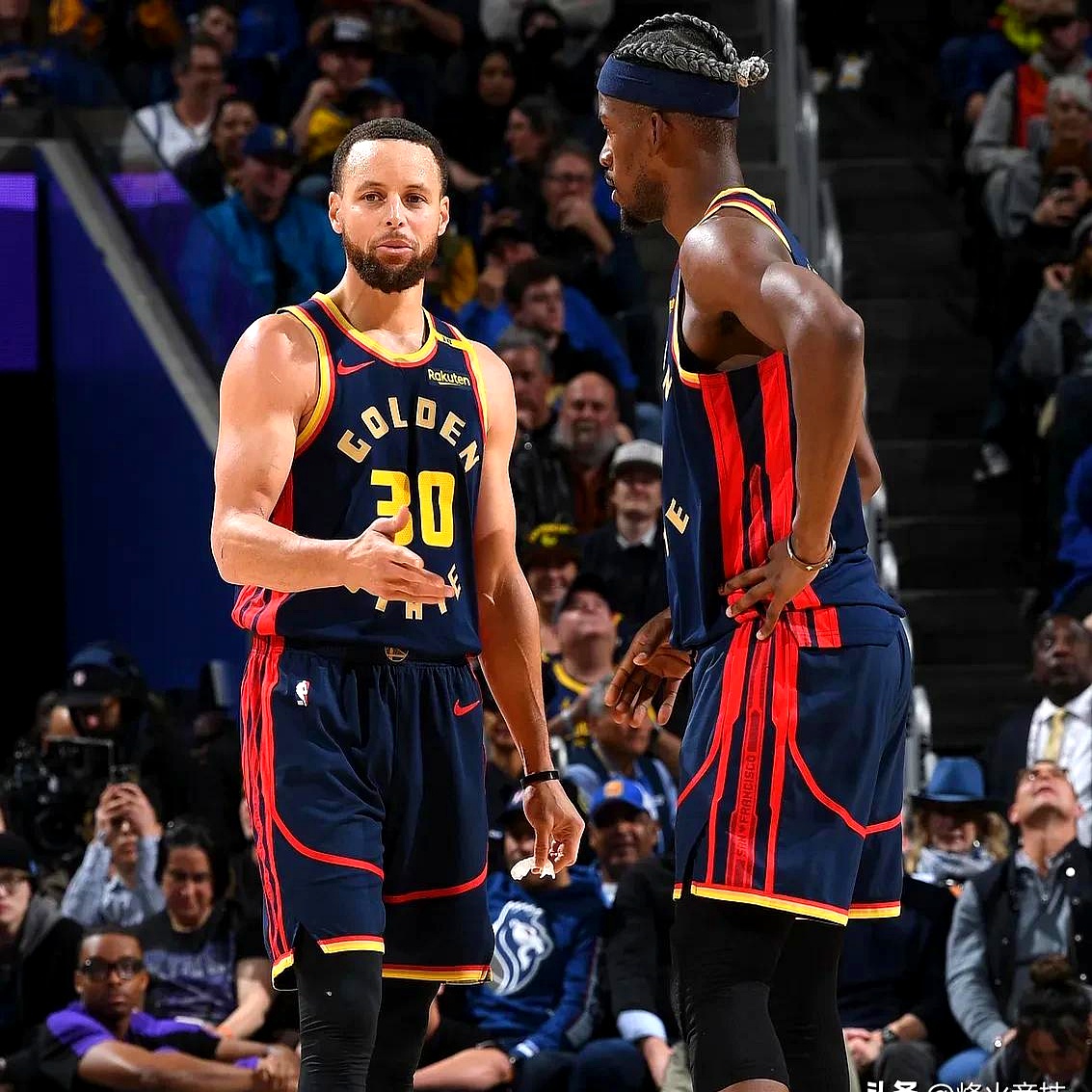 勇士胜开拓者,库里砍下三双 勇士胜开拓者,库里砍下三双