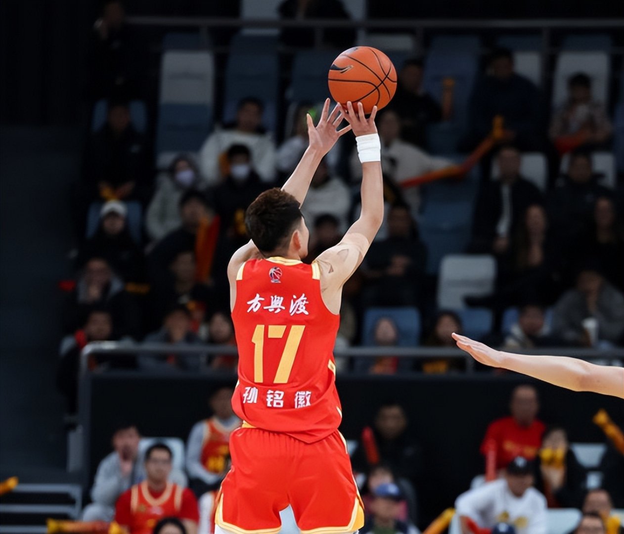 aoa体育馆-江苏男篮科学训练,备战下一场比赛