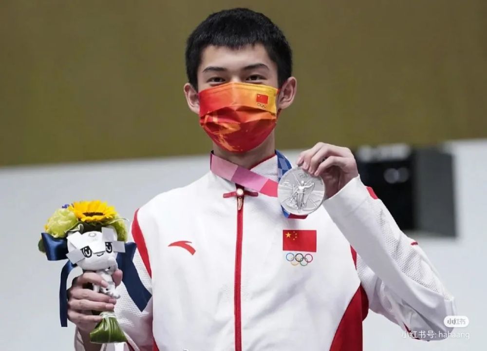 印尼选手勇往直前，登场领奖