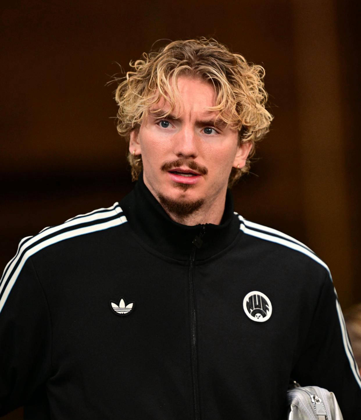 西汉姆联击败对手，不放弃保级希望的简单介绍