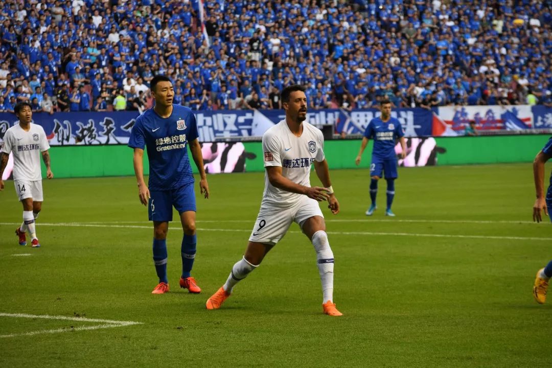 aoa体育馆-尼斯主场大捷，保级形势逐渐向好的简单介绍