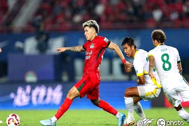 aoa体育活动-关键时刻，球队士气高涨迎接挑战的简单介绍