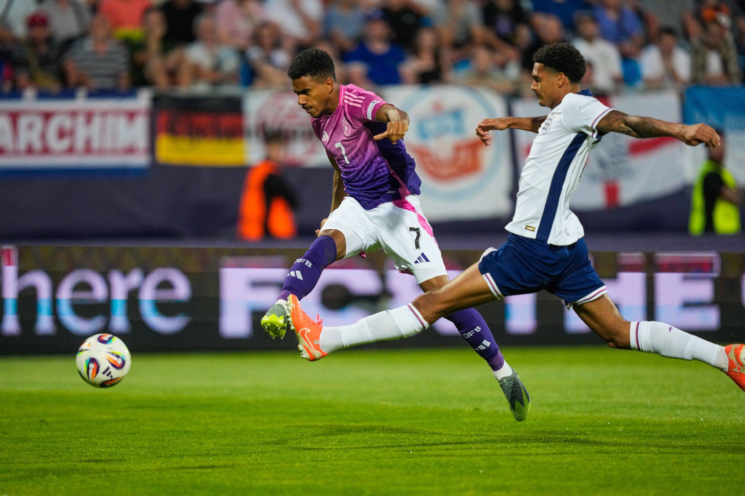 葡萄牙憾负英格兰，无缘晋级欧预赛四强的简单介绍