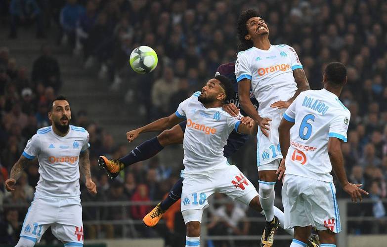 aoa体育课程-关于高能对决引爆狂热球迷，法甲联赛气氛热烈的信息